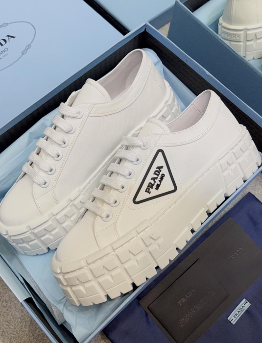 PRADA Женские кеды из текстиля на массивной подошве