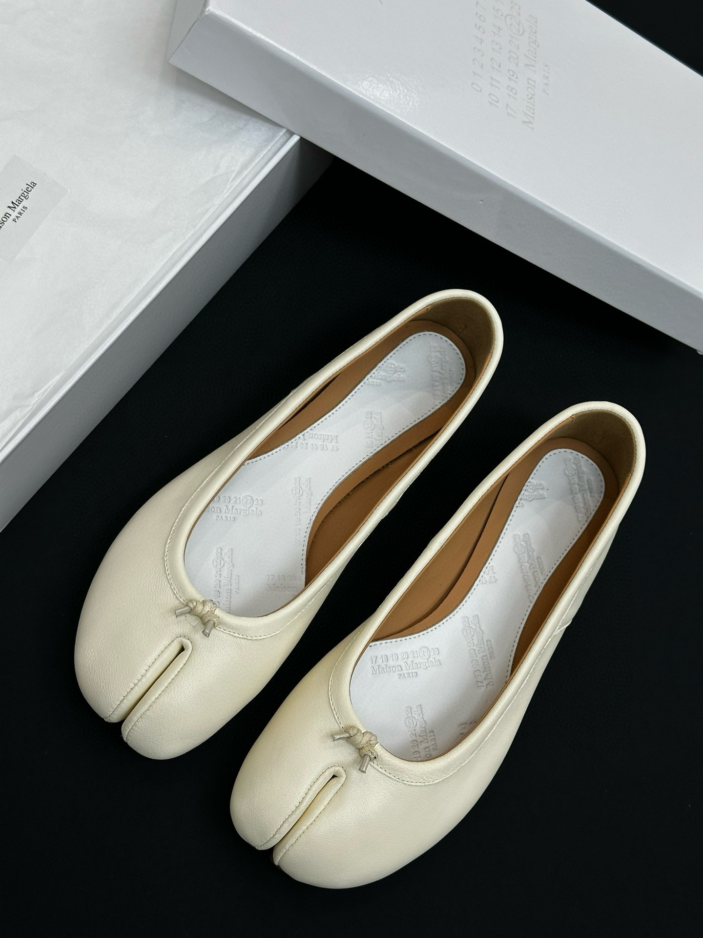 MAISON MARGIELA Женские балетки MM6 Tabi