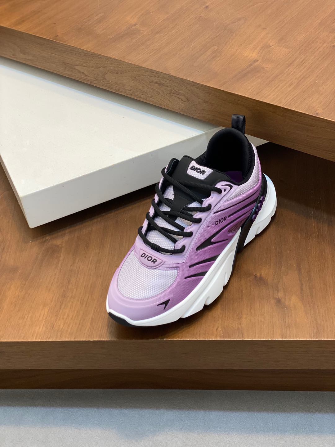 CHRISTIAN DIOR Мужские кроссовки B44 Blade