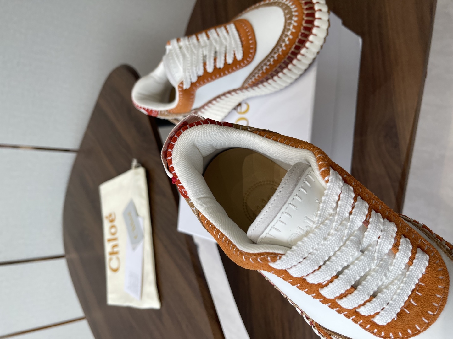 CHLOE Женские кроссовки из коровьей кожи 