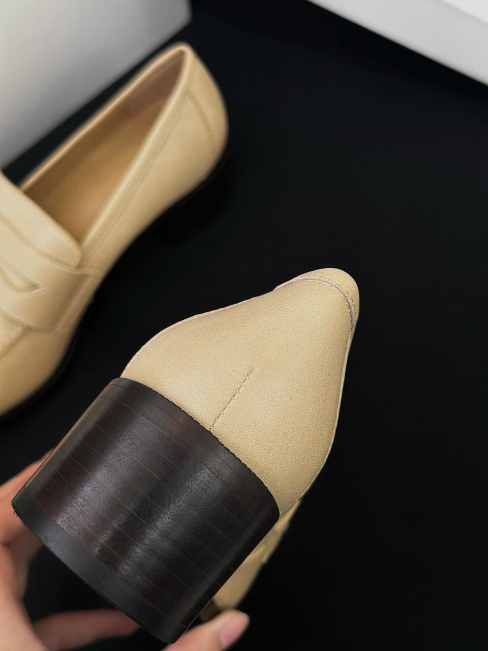 THE ROW Женские кожаные туфли THE ROW Женские кожаные туфли