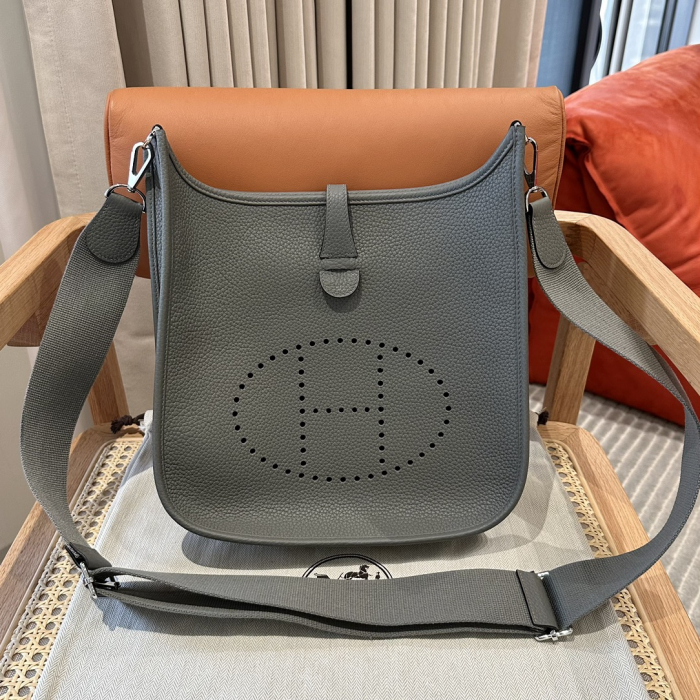 Hermes Женская сумка Evelyne 29 см 0L/Gris Meyer Clemence