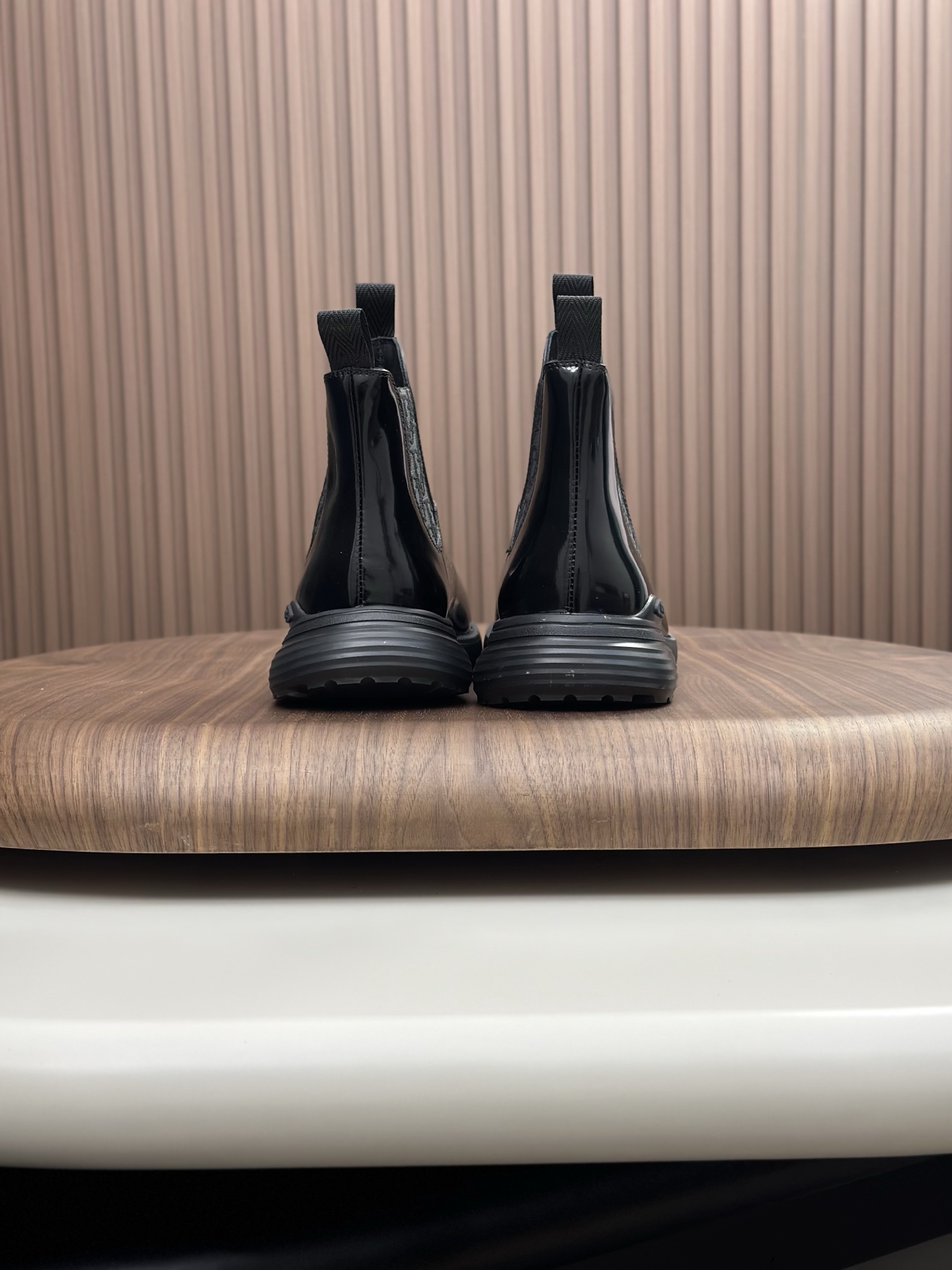 CHRISTIAN DIOR Мужские ботинки Combat Chelsea Boots CHRISTIAN DIOR Мужские ботинки Combat Chelsea Boots