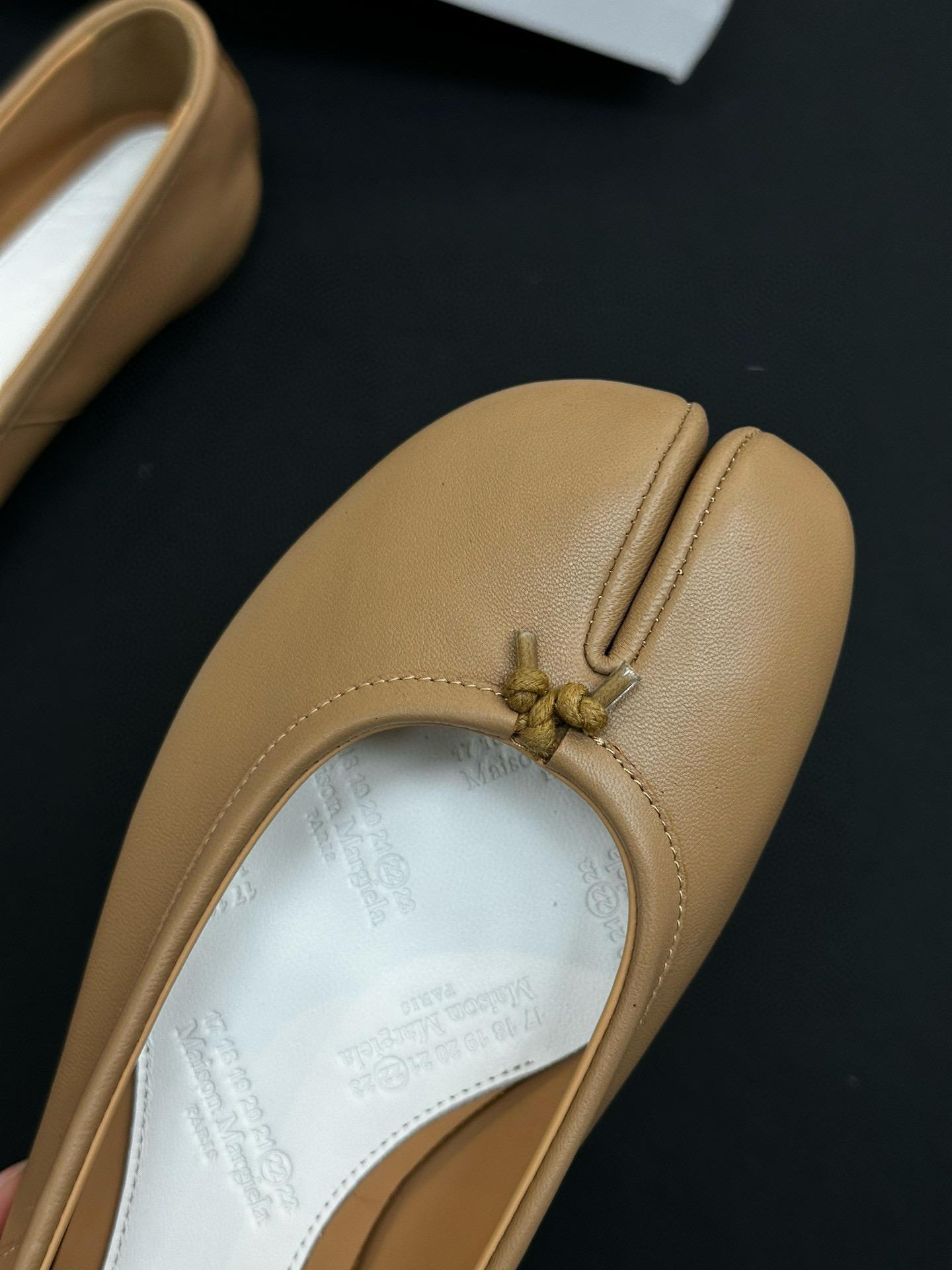 MAISON MARGIELA Женские балетки MM6 Tabi