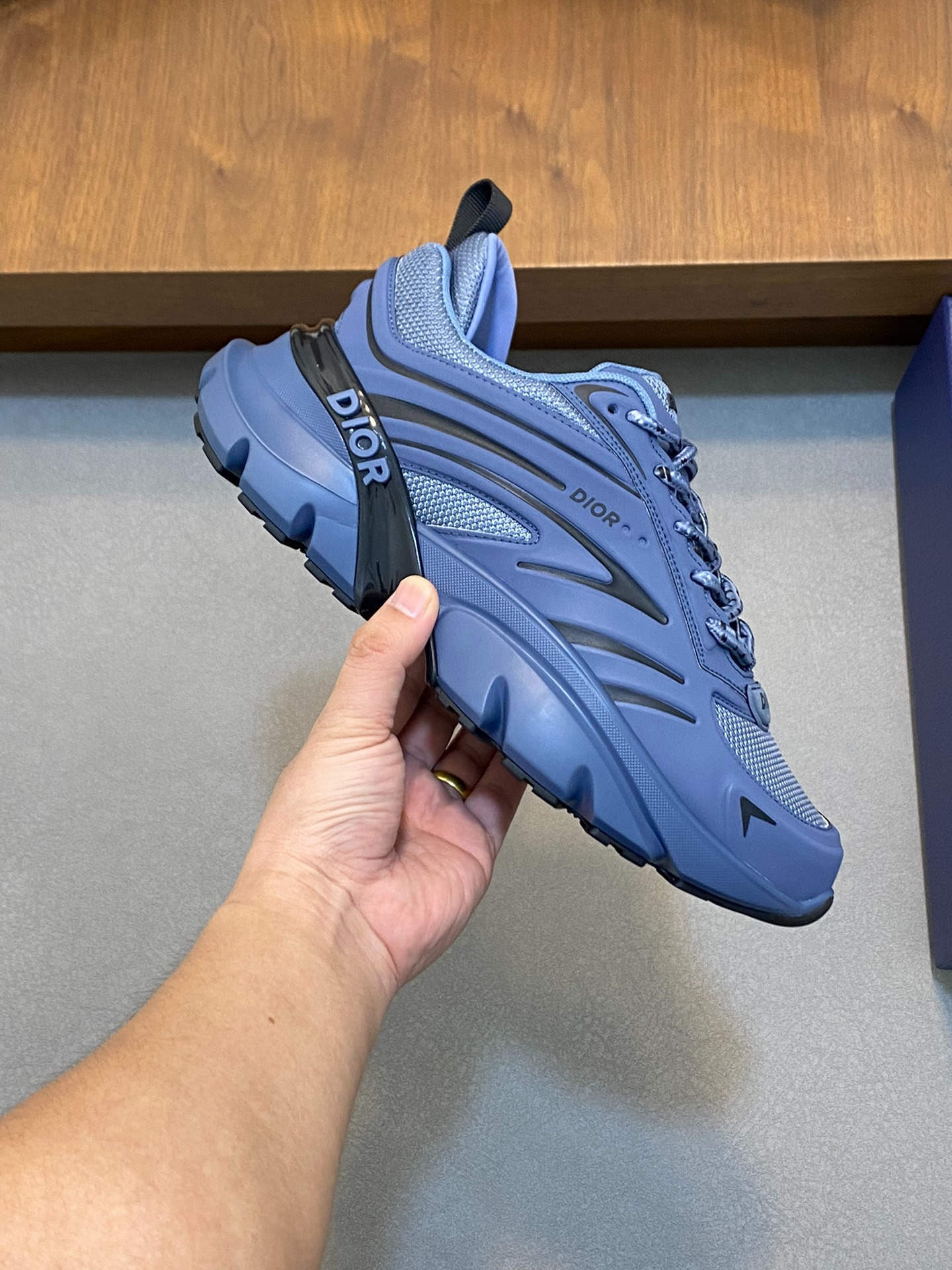 CHRISTIAN DIOR Мужские кроссовки B44 Blade