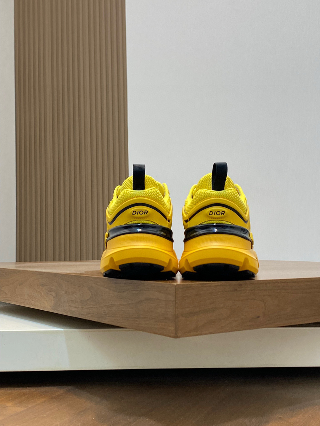 CHRISTIAN DIOR Мужские кроссовки B44 Blade