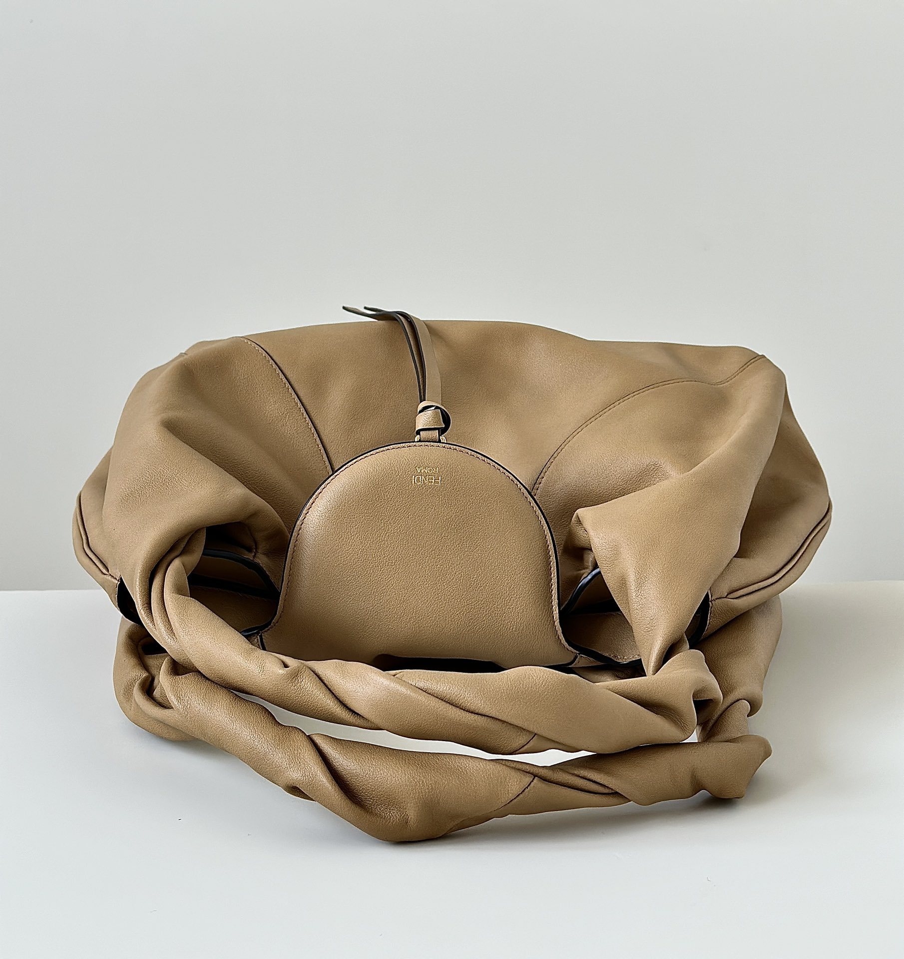 FENDI Женская сумка Spy FENDI Женская сумка Spy