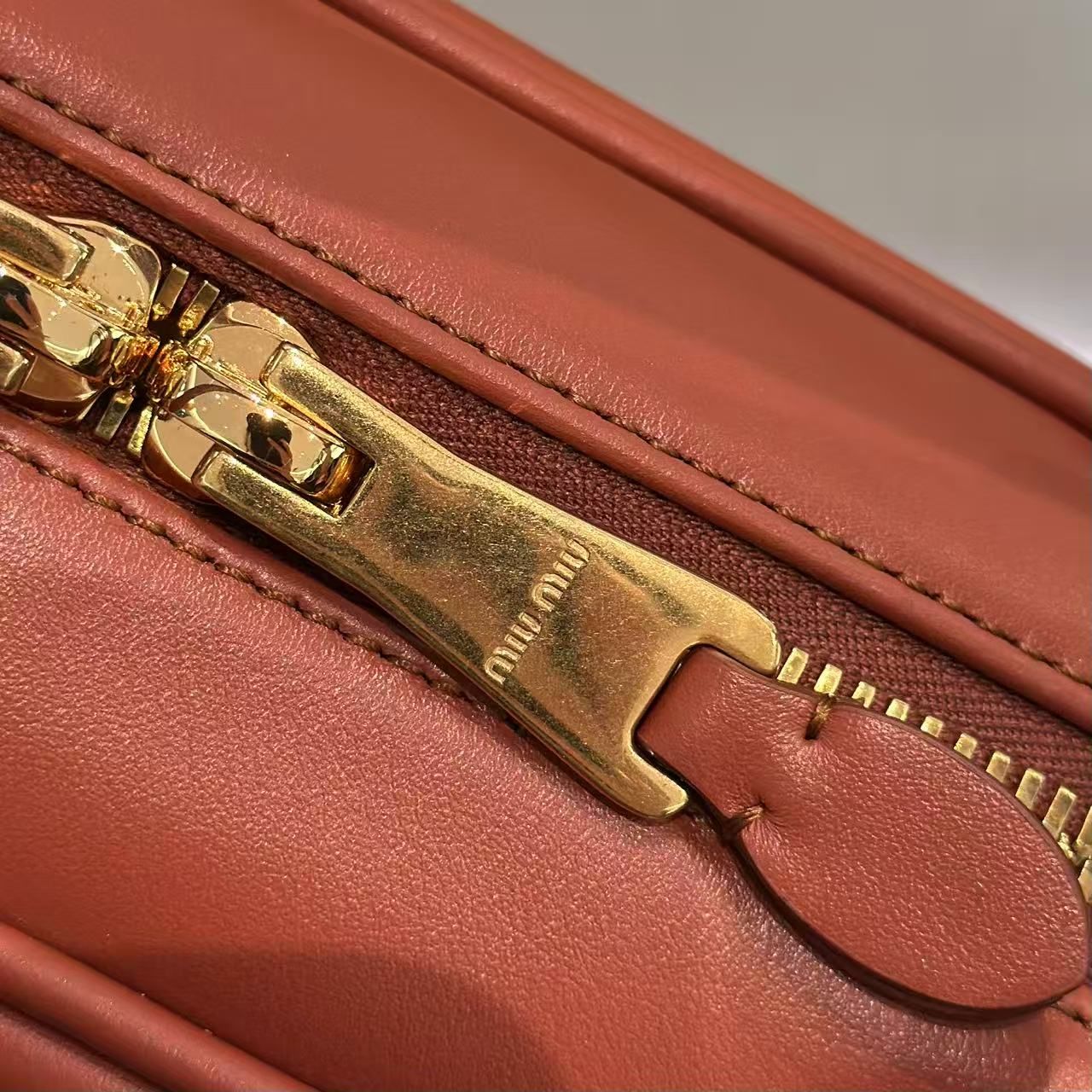 MIU MIU Женская сумка Beau leather bag