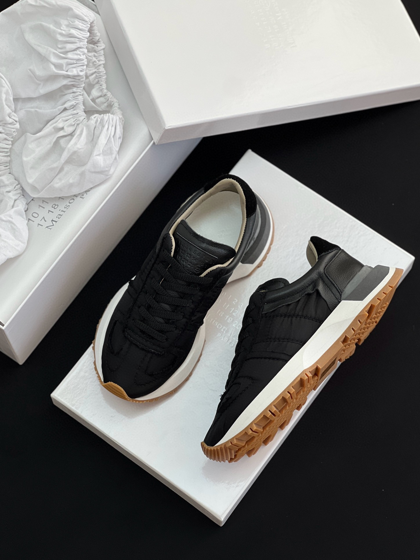 MAISON MARGIELA Женские кроссовки MM6