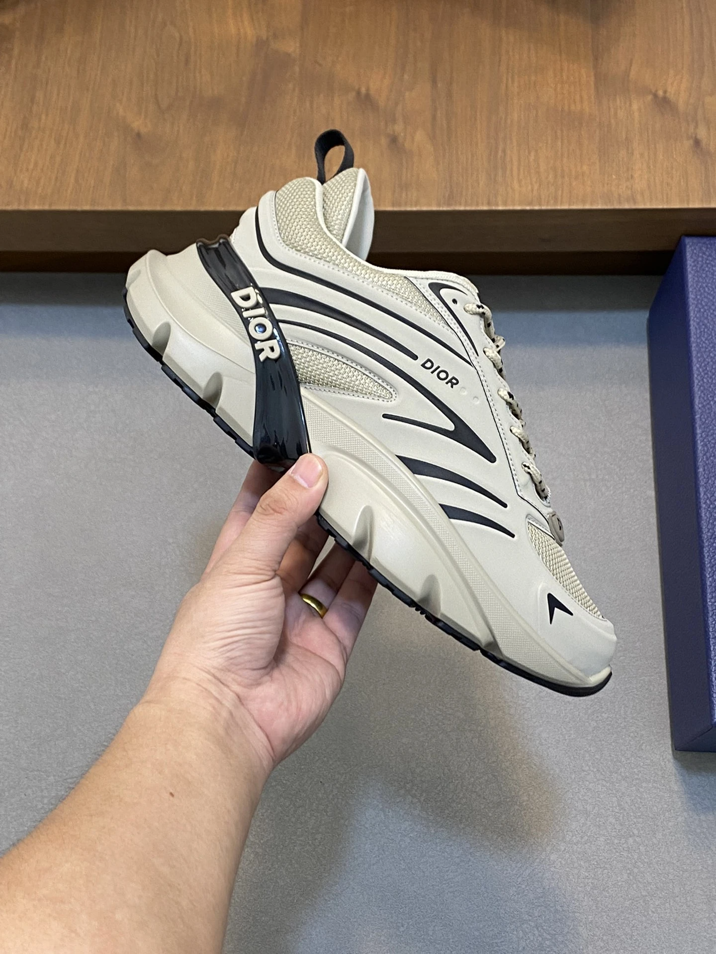 CHRISTIAN DIOR Мужские кроссовки B44 Blade