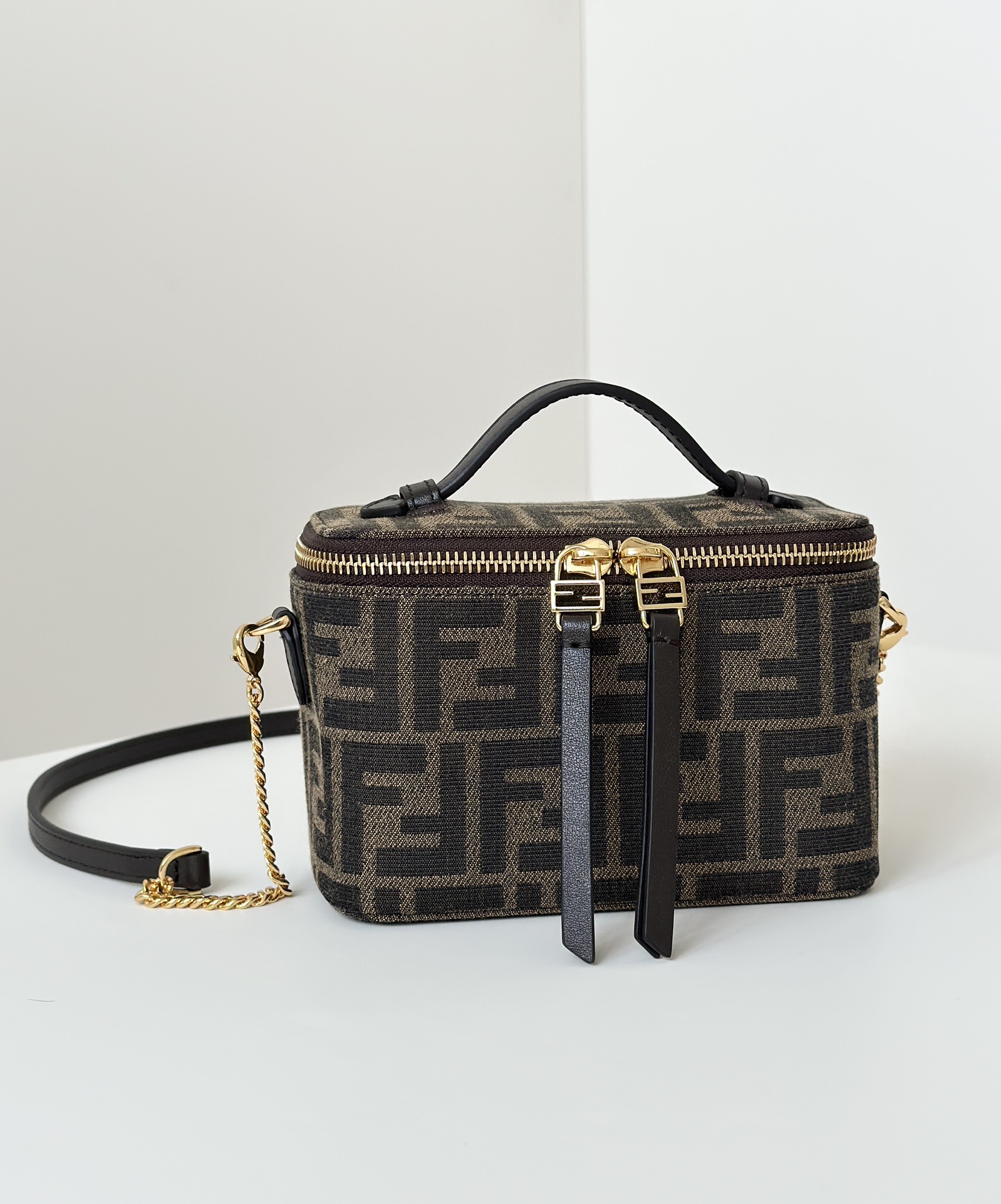 FENDI Женская сумка Vanity