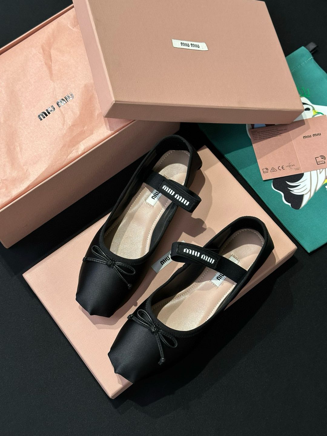 MIU MIU Атласные балетки 