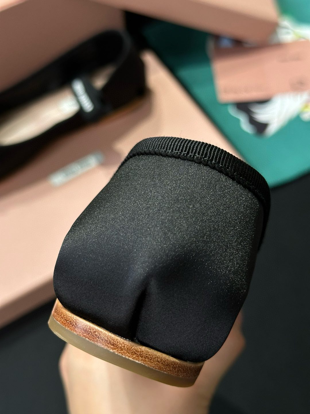 MIU MIU Атласные балетки 