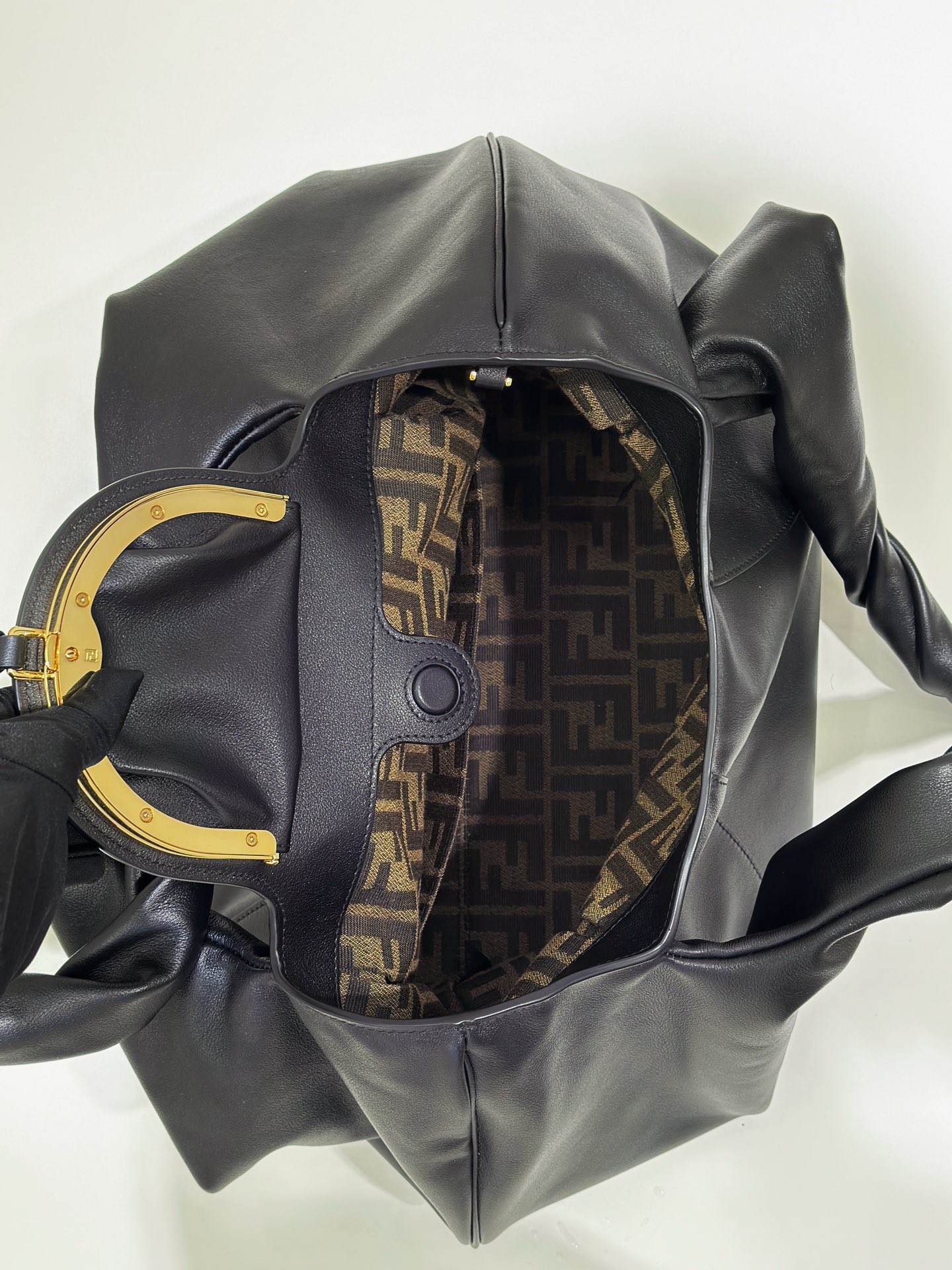 FENDI Женская сумка Spy 