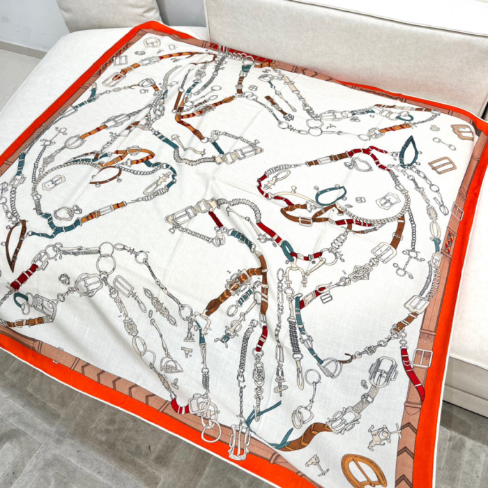 HERMES Женский платок из кашемира