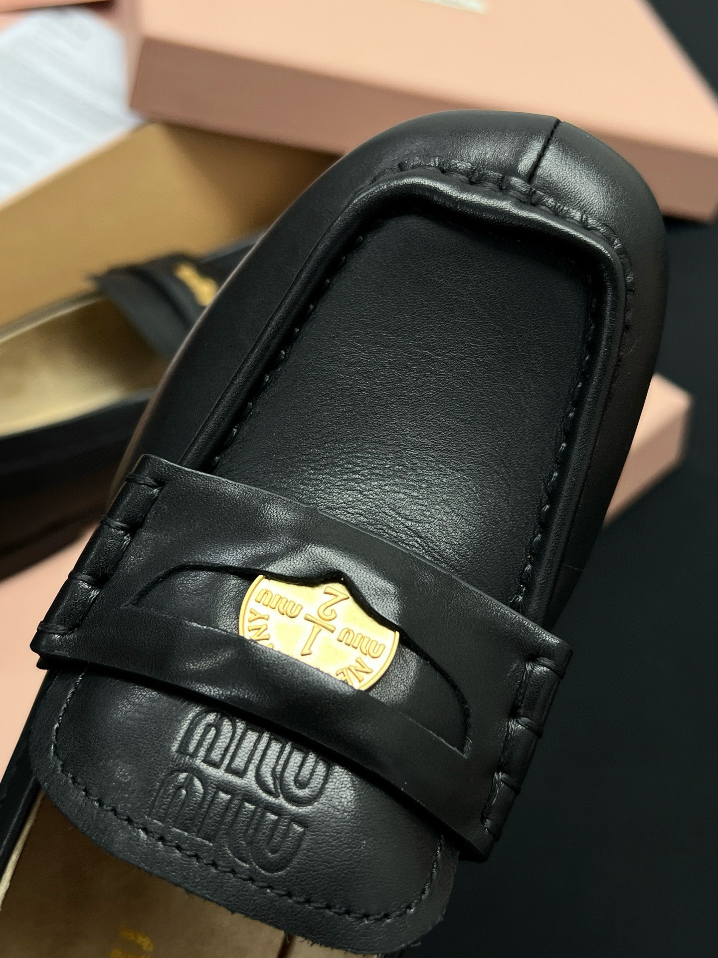 MIU MIU Женские лоферы с квадратным носком