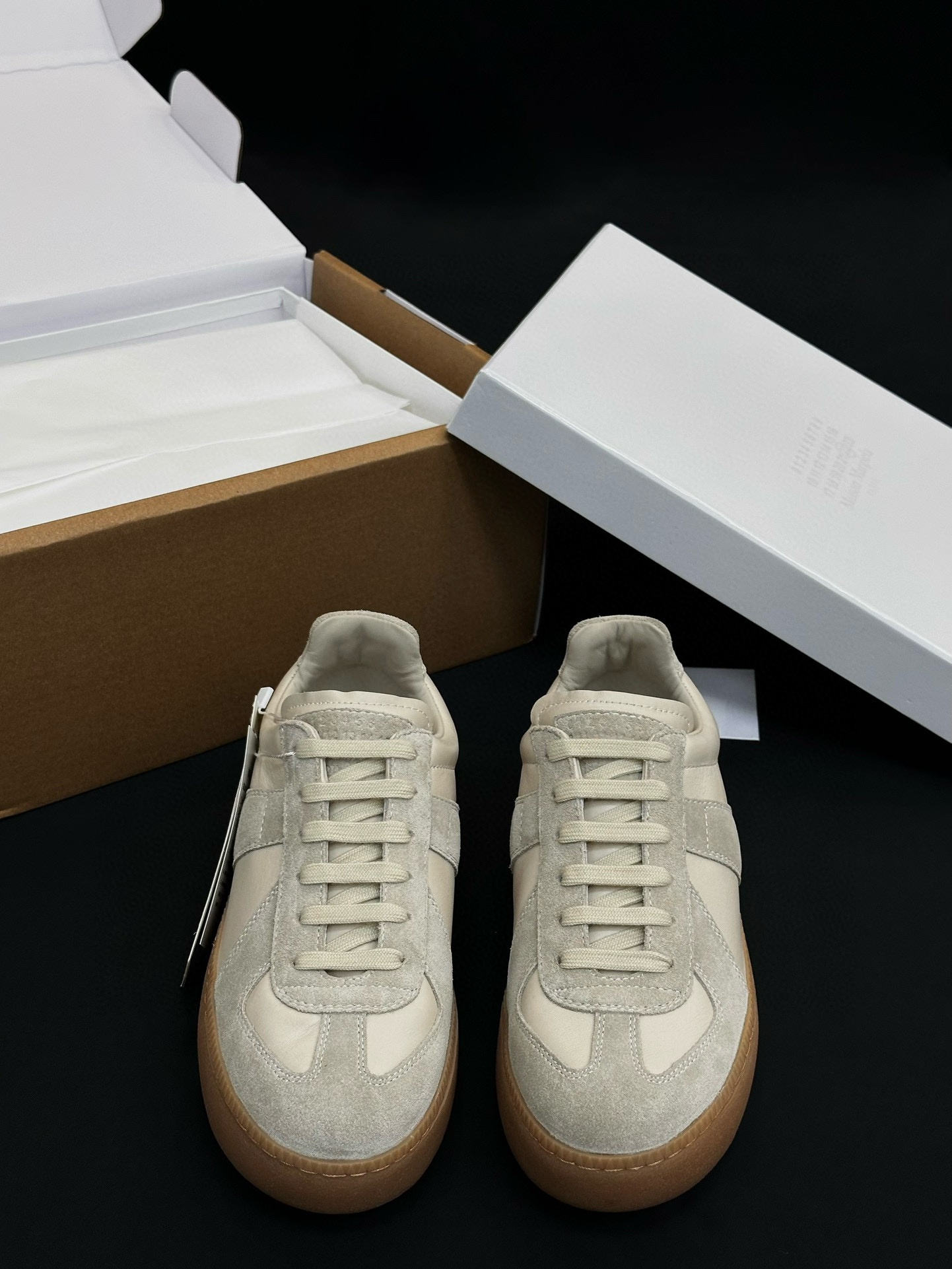 MAISON MARGIELA Женские кроссовки Replica MAISON MARGIELA Женские кроссовки Replica