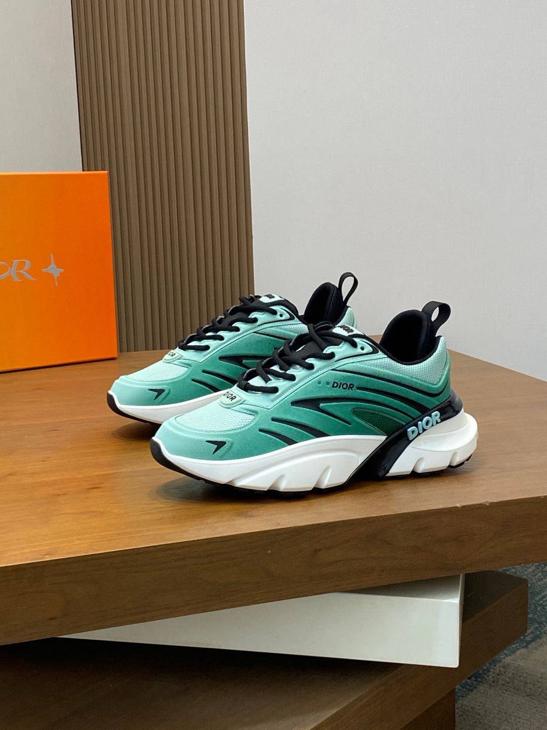 CHRISTIAN DIOR Мужские кроссовки B35 NXXT