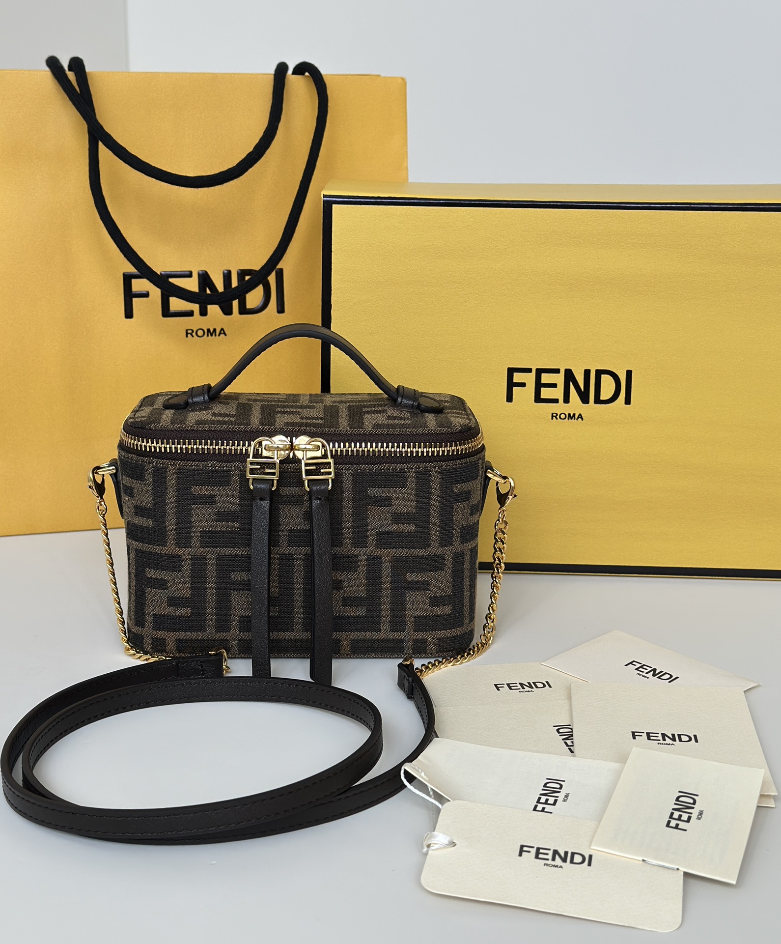 FENDI Женская сумка Vanity