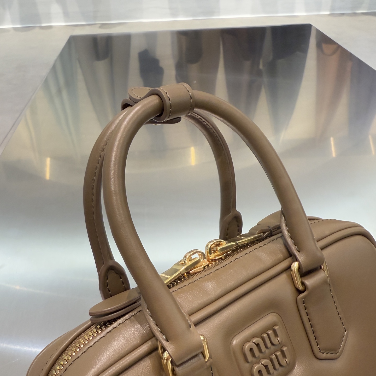 MIU MIU Женская сумка Arcadie MIU MIU Женская сумка Arcadie