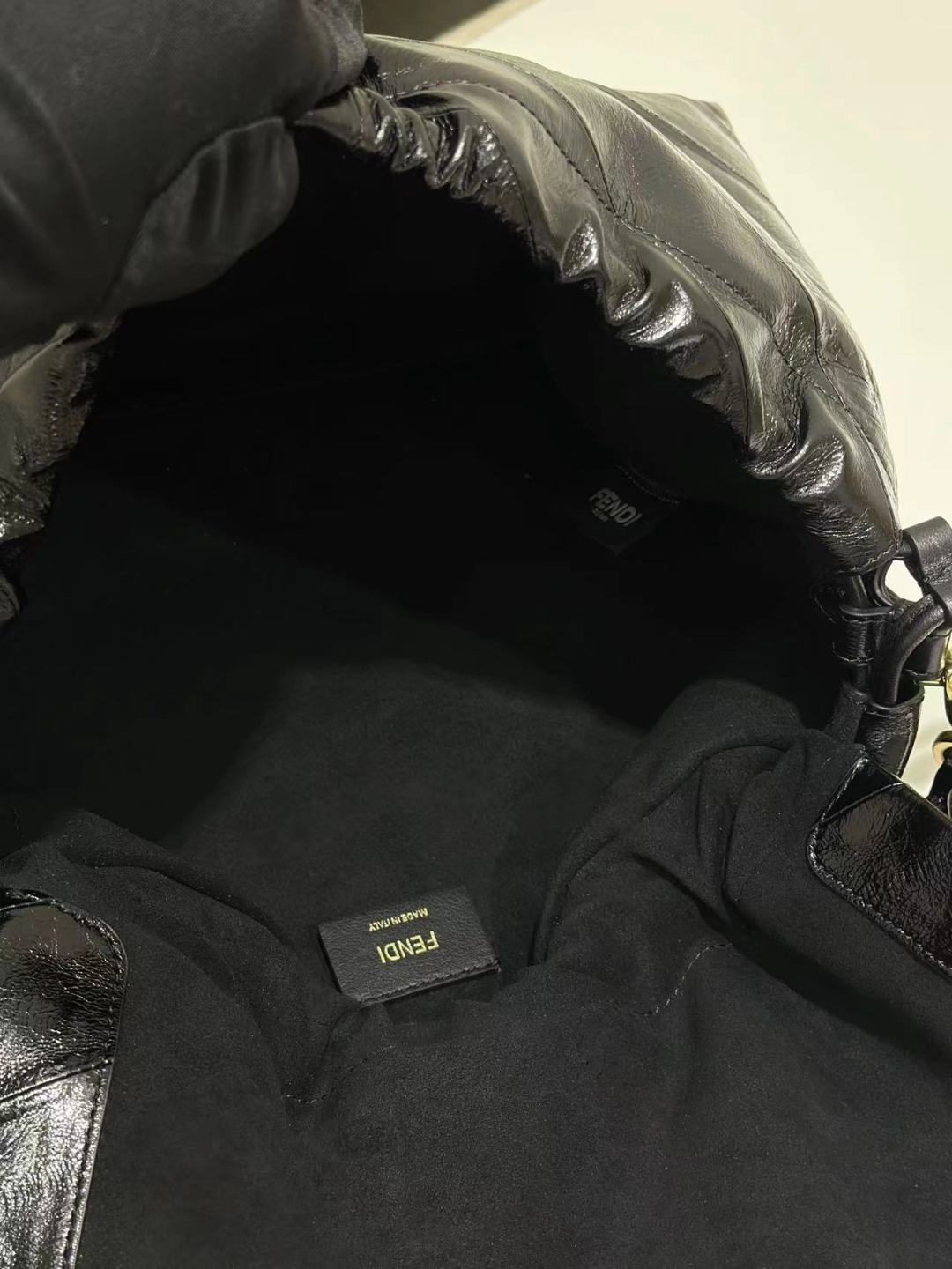 FENDI Женская сумка Mamma Baguette