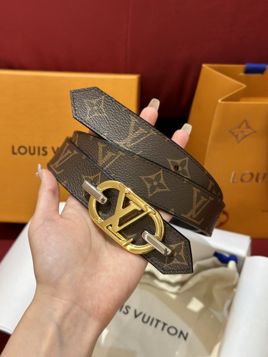  LOUIS VUITTON Женский ремень Monogram