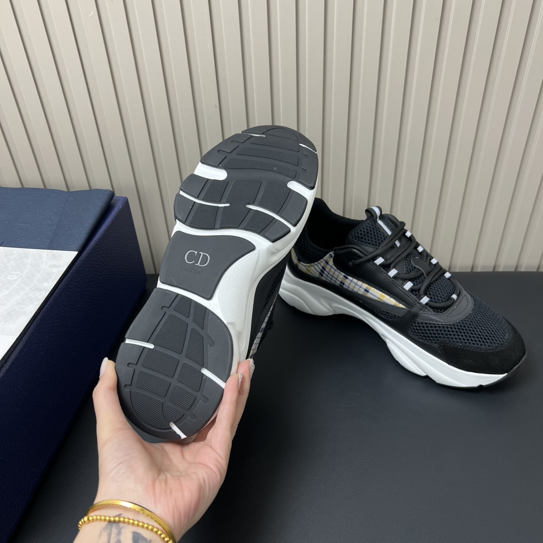 CHRISTIAN DIOR Мужские кроссовки B22