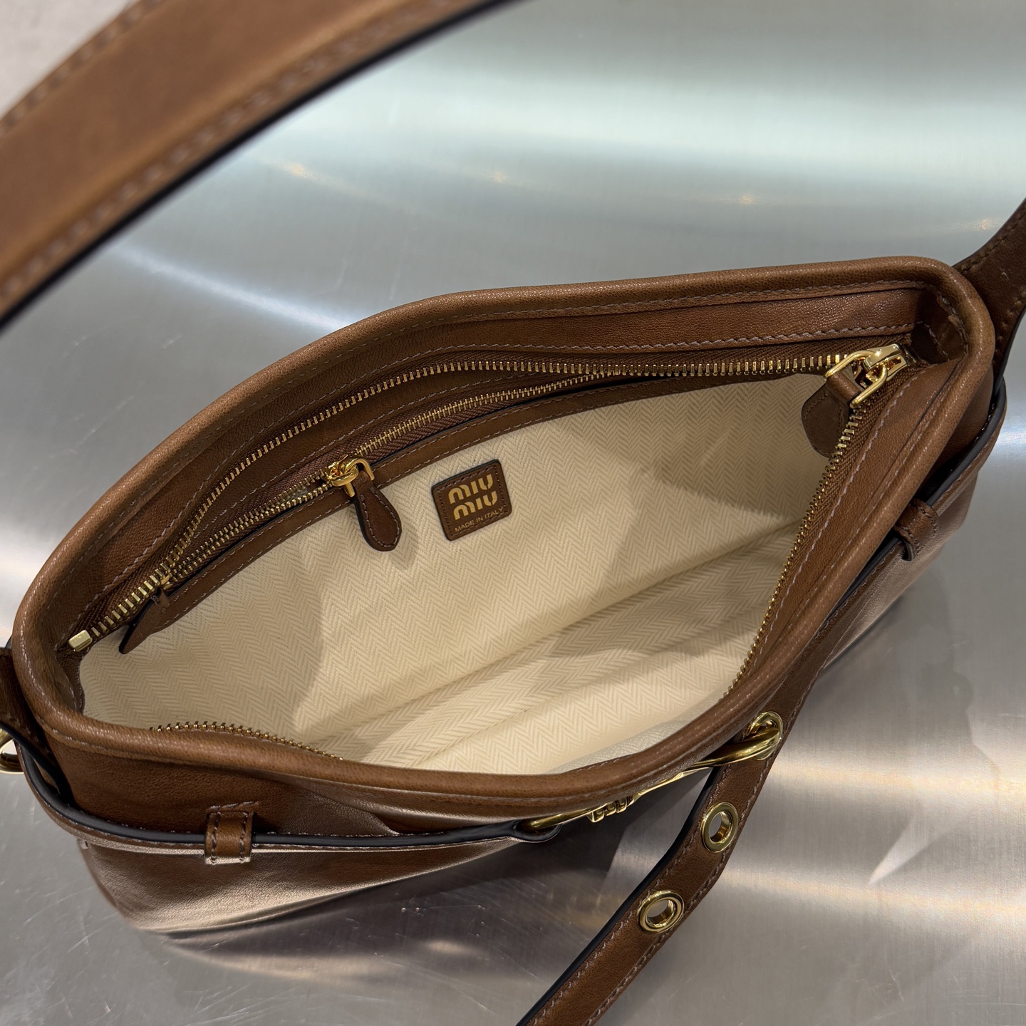 MIU MIU Женская сумка Aventure 