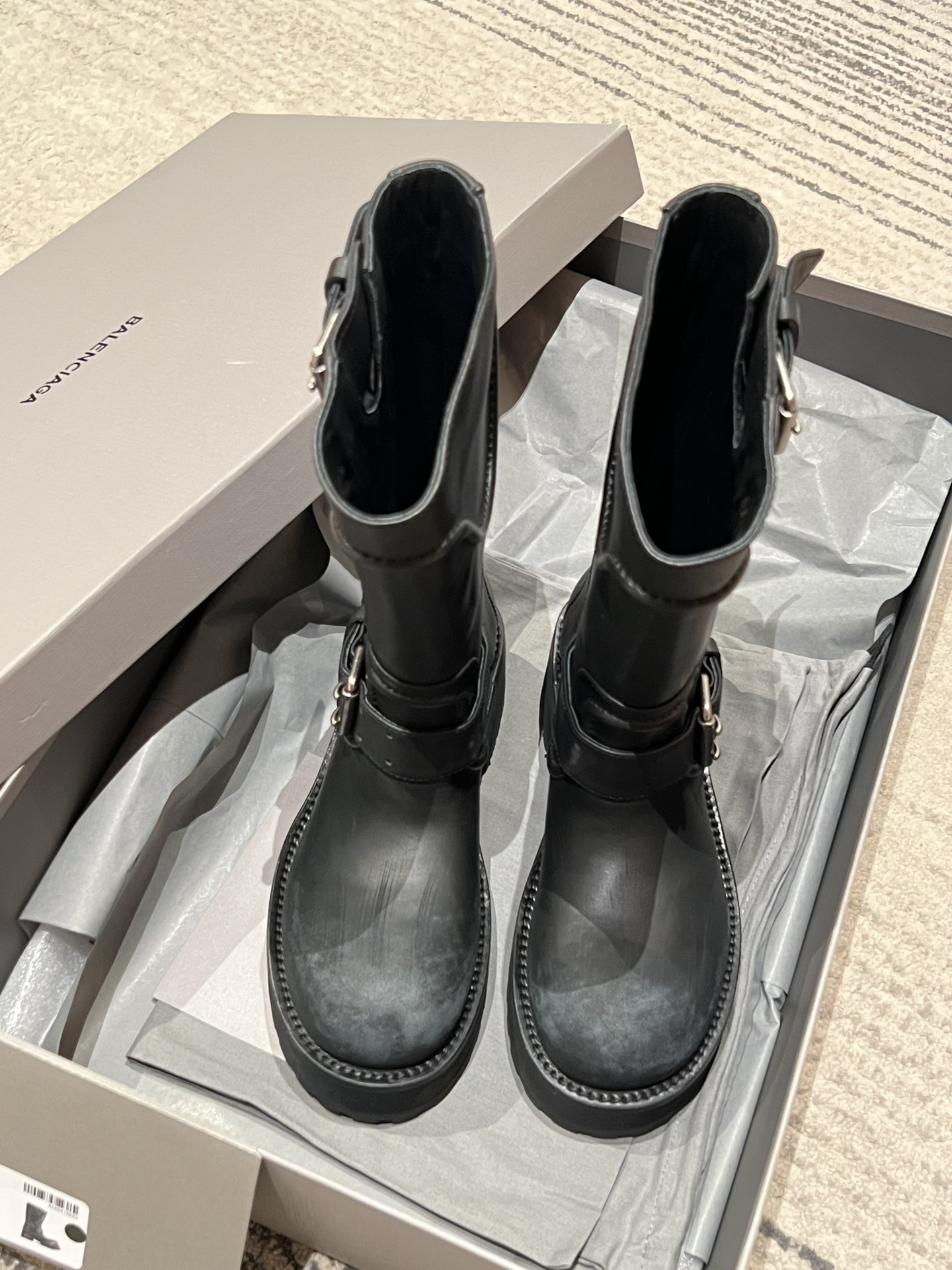 BALENCIAGA Женские ботинки с пряжками BALENCIAGA Женские ботинки с пряжками