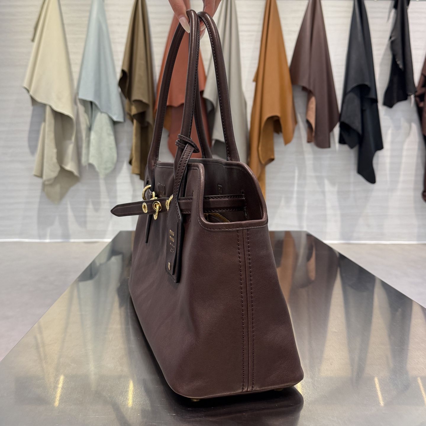 MIU MIU Женская сумка Aventure Nappa leather bag