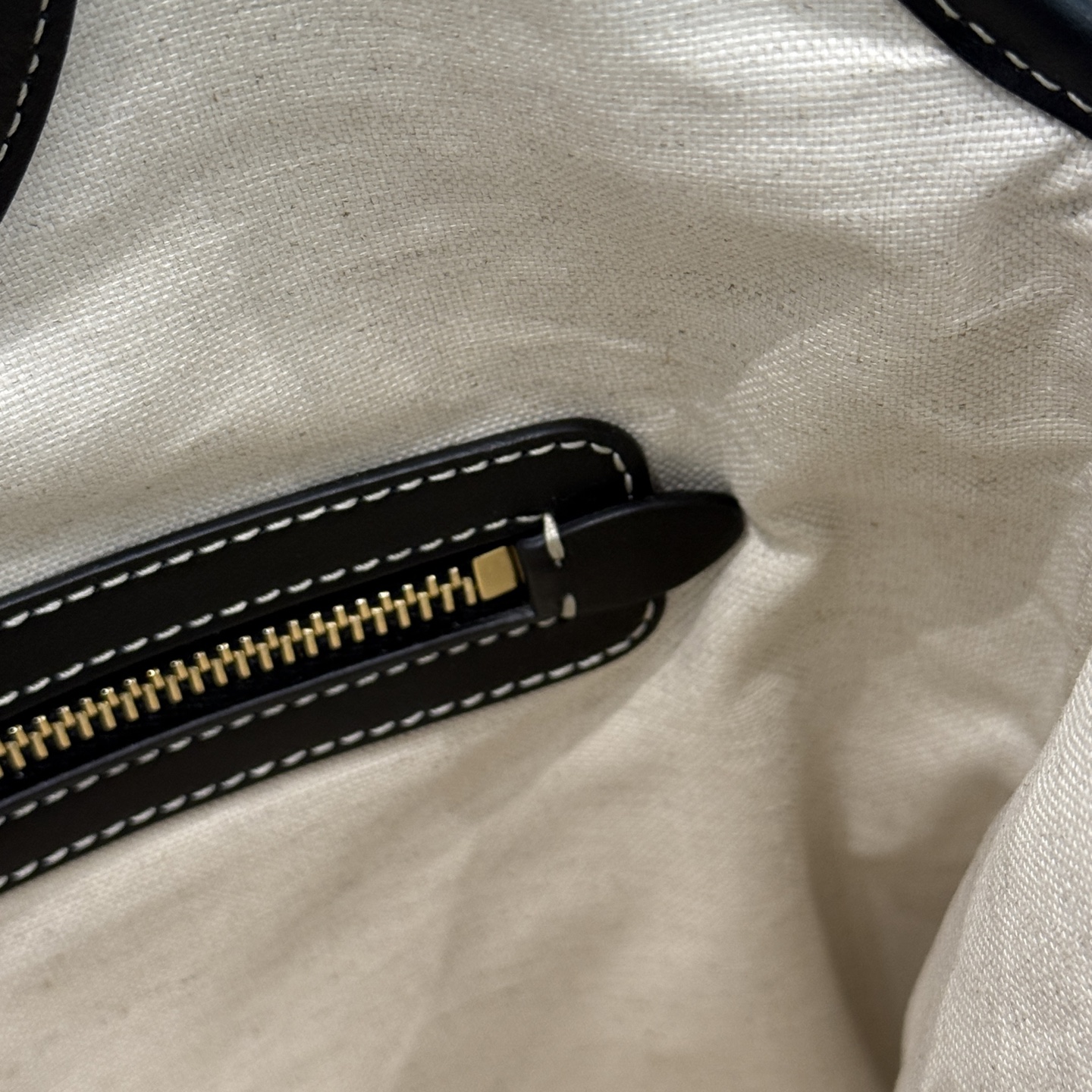 MIU MIU Женская сумка Ivy leather MIU MIU Женская сумка Ivy leather