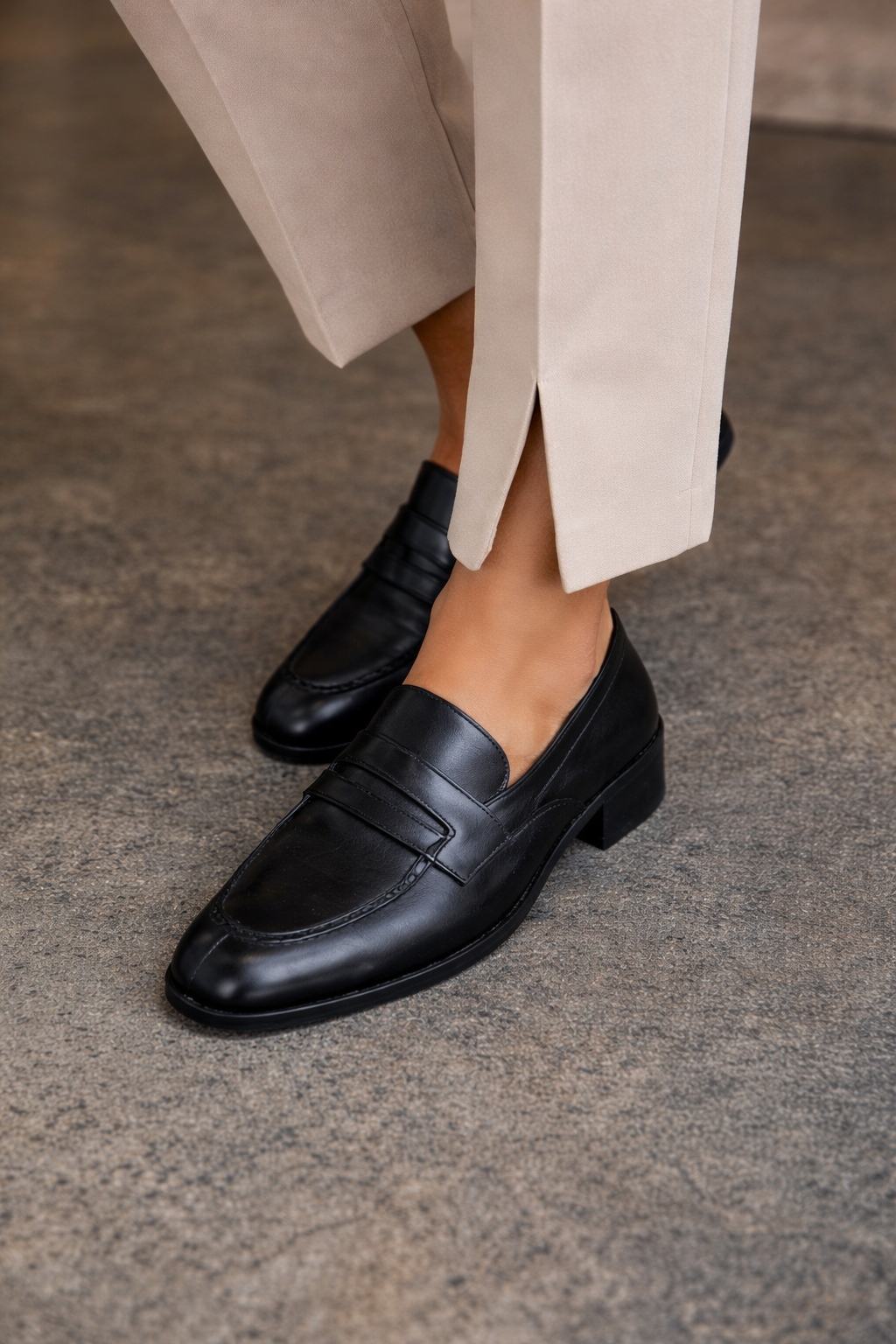 THE ROW Женские кожаные туфли