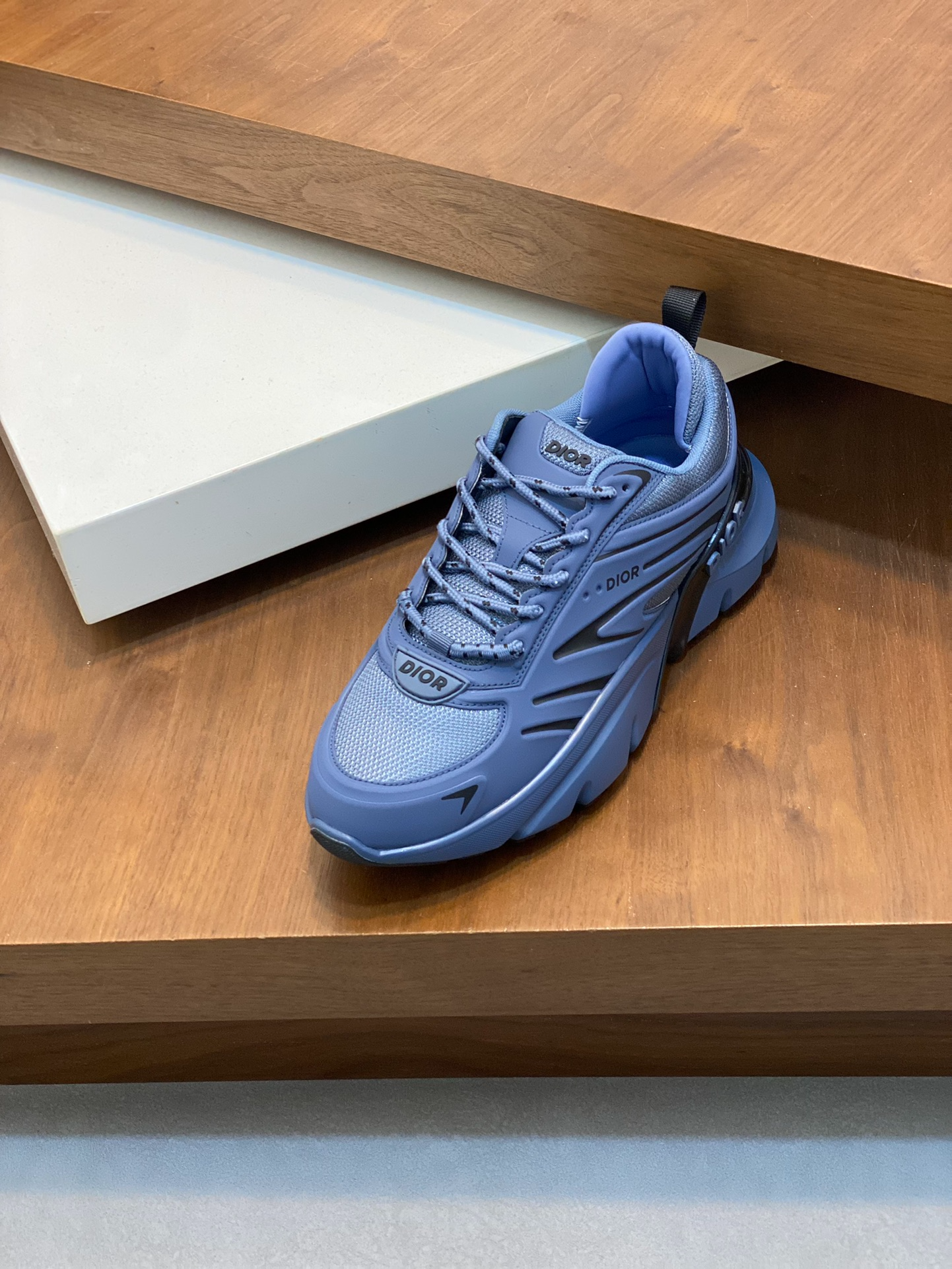 CHRISTIAN DIOR Мужские кроссовки B44 Blade