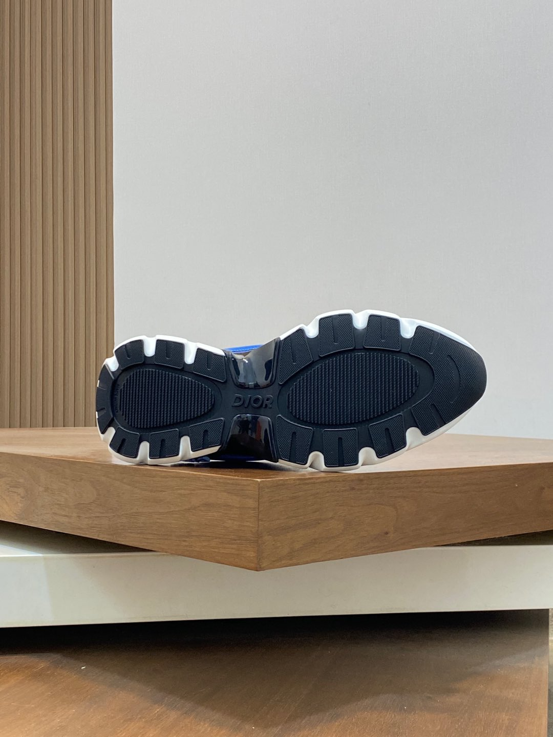 CHRISTIAN DIOR Мужские кроссовки B44 Blade