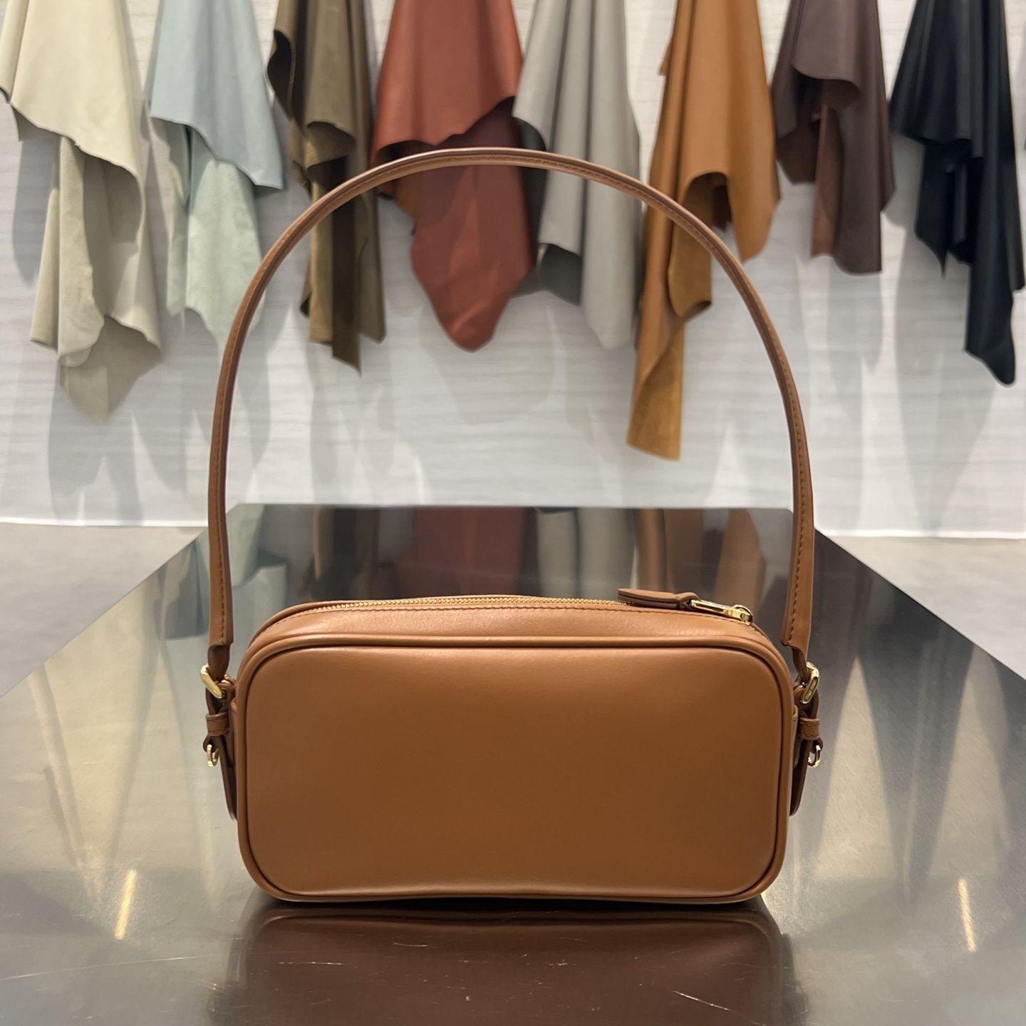 MIU MIU Женская сумка Leather Shoulder Bag