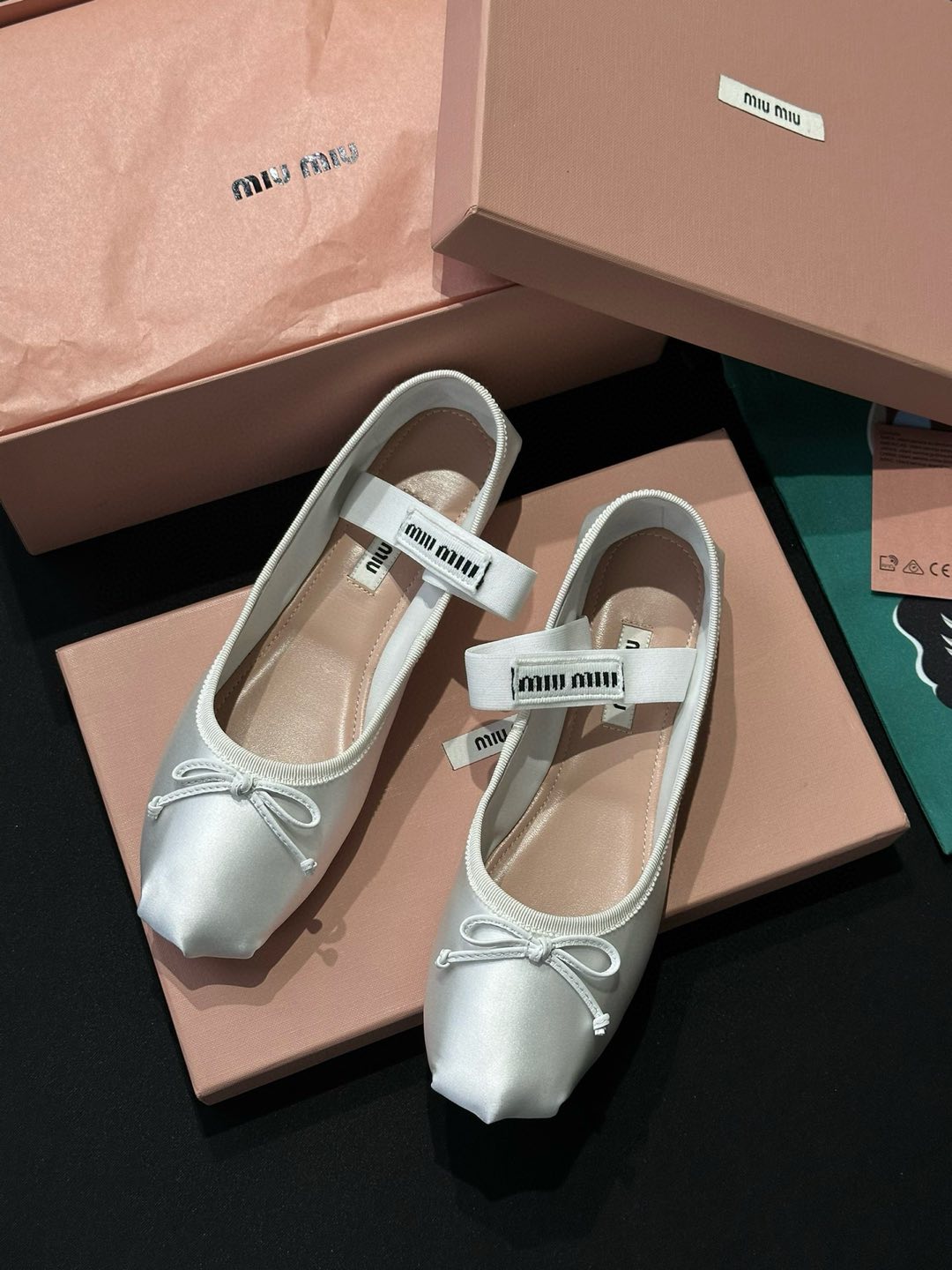 MIU MIU Атласные балетки 