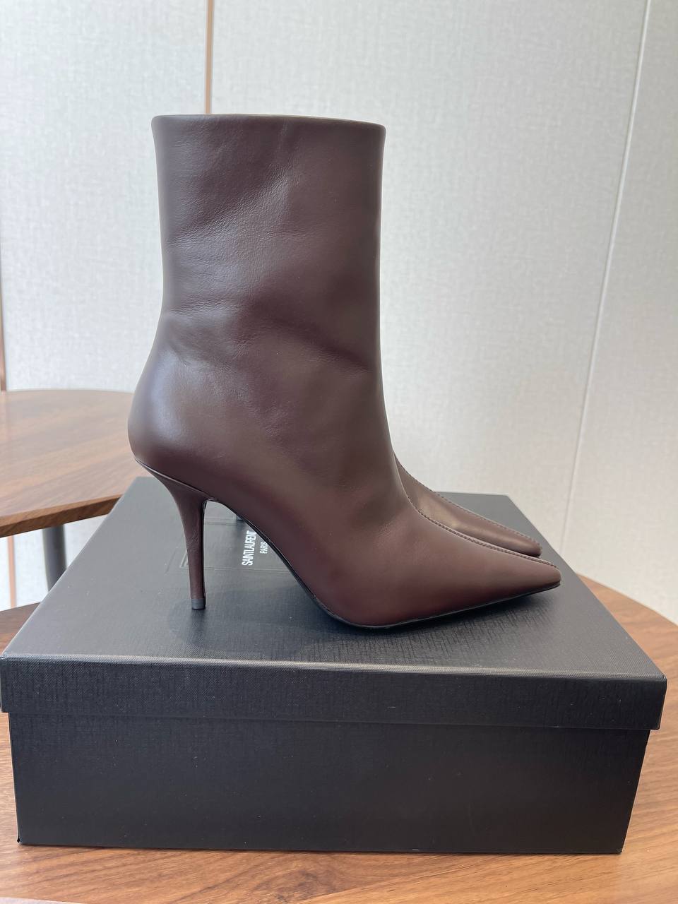 SAINT LAURENT Женские ботинки 