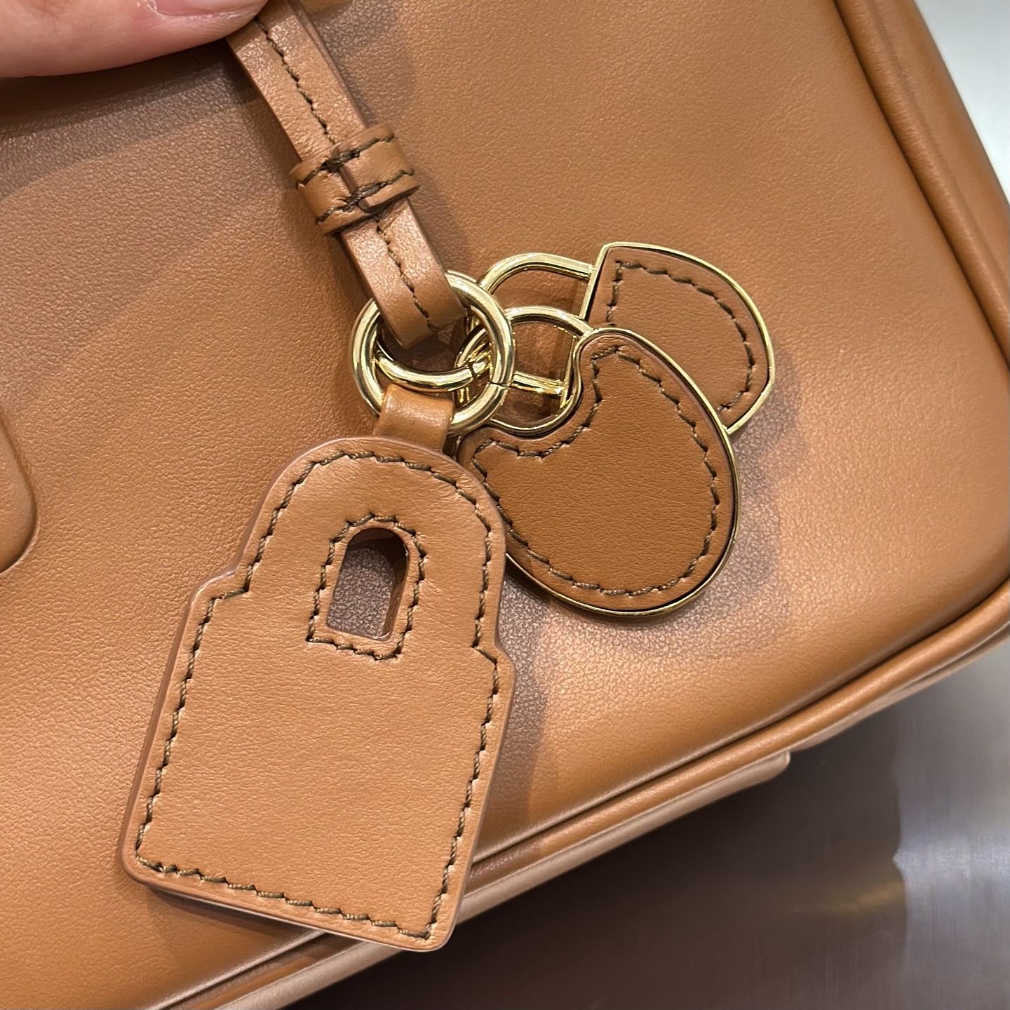 MIU MIU Женская сумка Beau leather bag