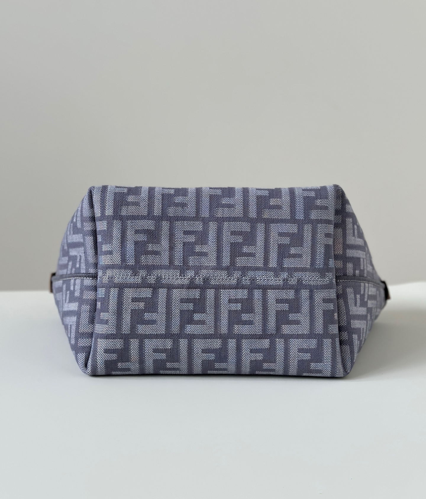 FENDI Женская сумка Origami