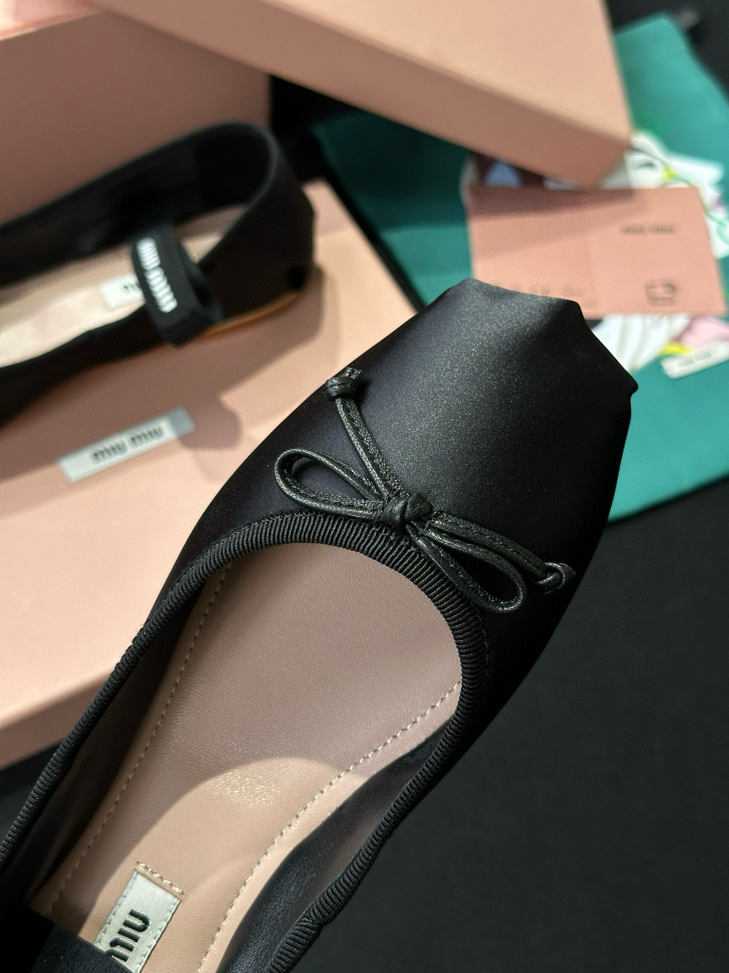 MIU MIU Атласные балетки 