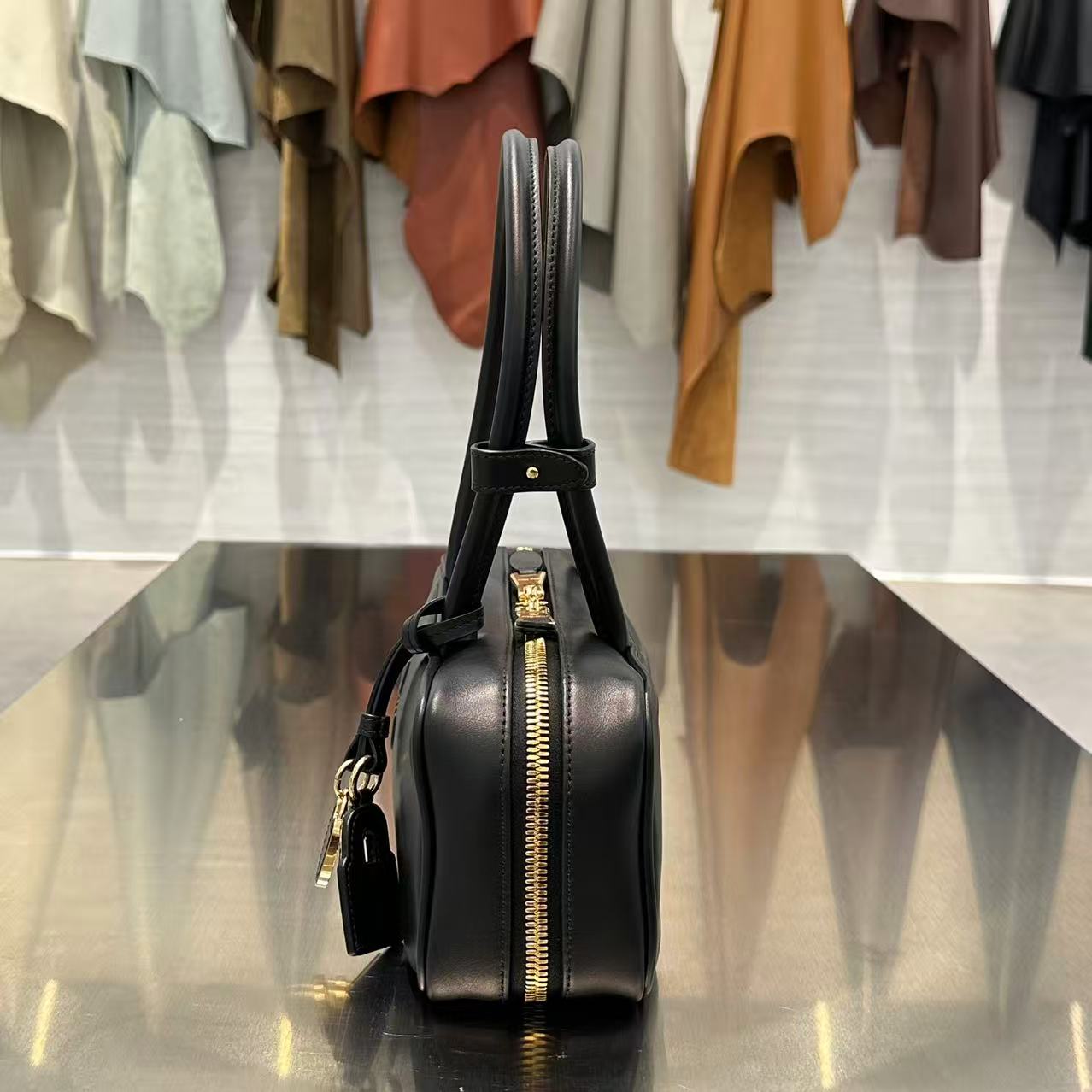 MIU MIU Женская сумка Beau leather bag MIU MIU Женская сумка Beau leather bag