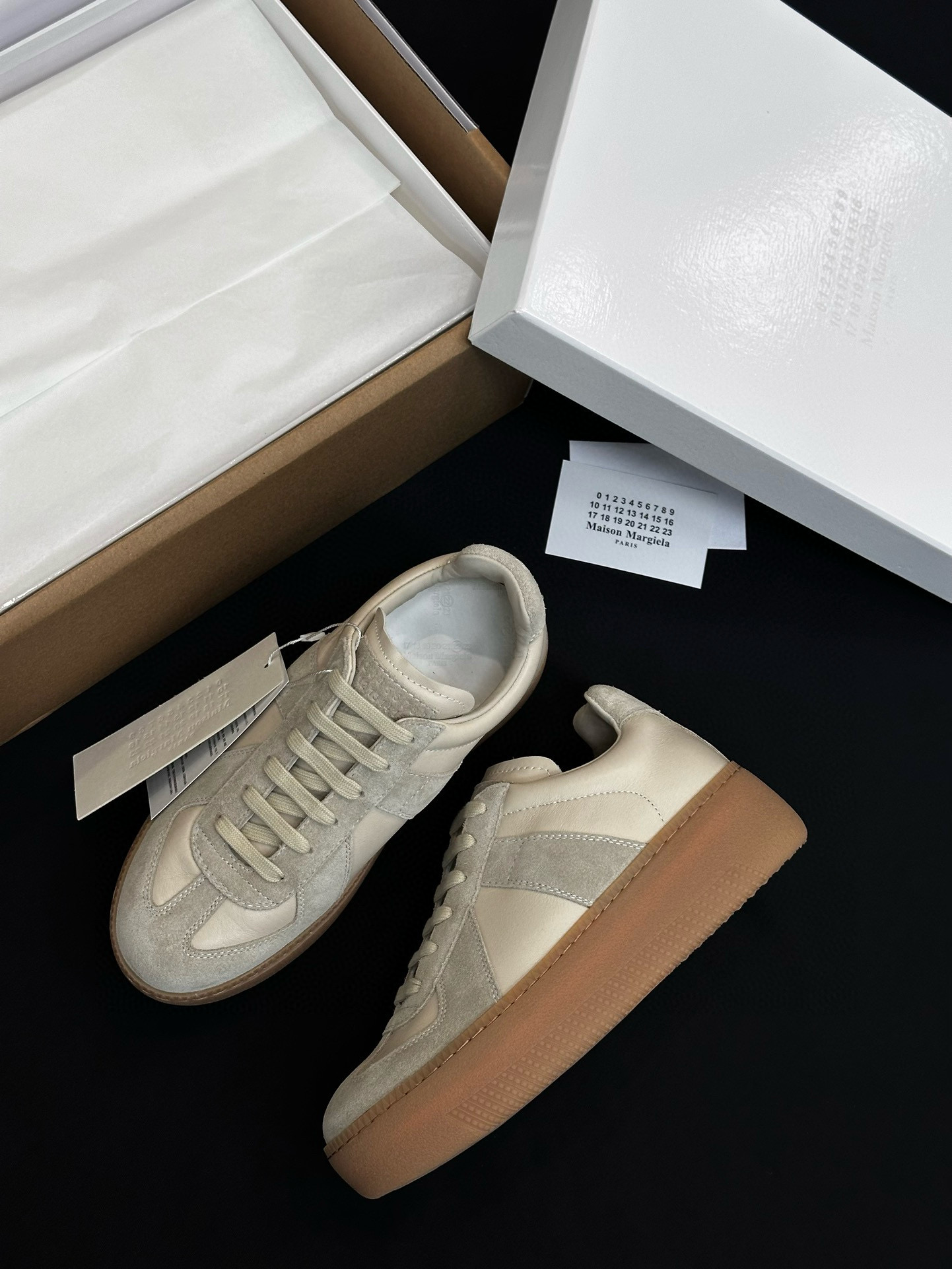 MAISON MARGIELA Женские кроссовки Replica MAISON MARGIELA Женские кроссовки Replica