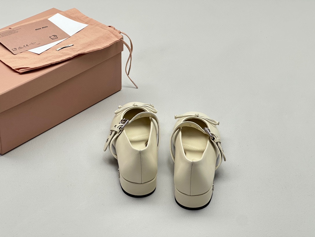 MIU MIU Женские балетки 