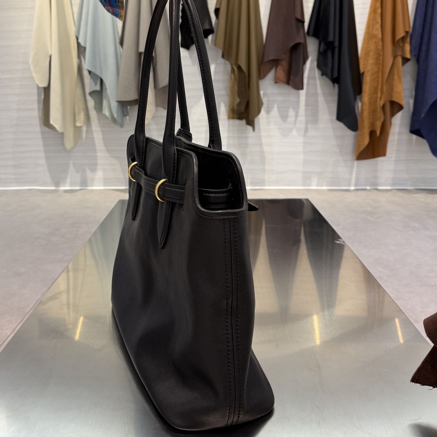 MIU MIU Женская сумка Aventure Nappa Leather 