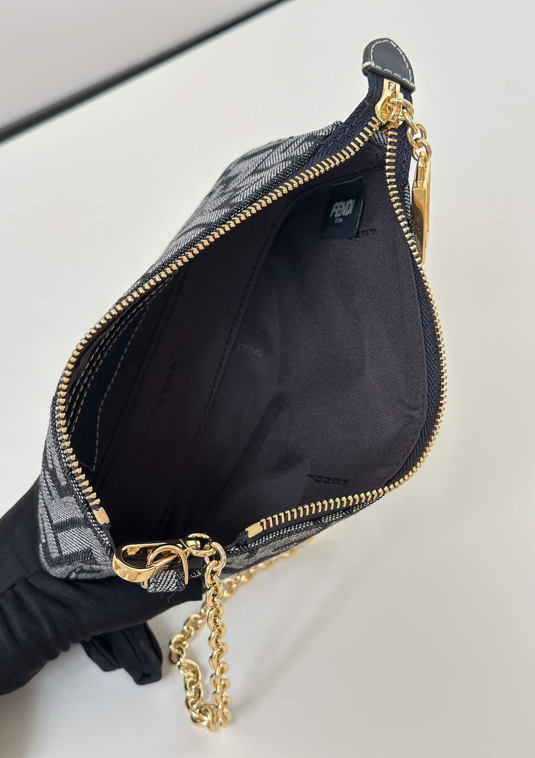 FENDI Женская сумка Baguette деним FENDI Женская сумка Baguette деним