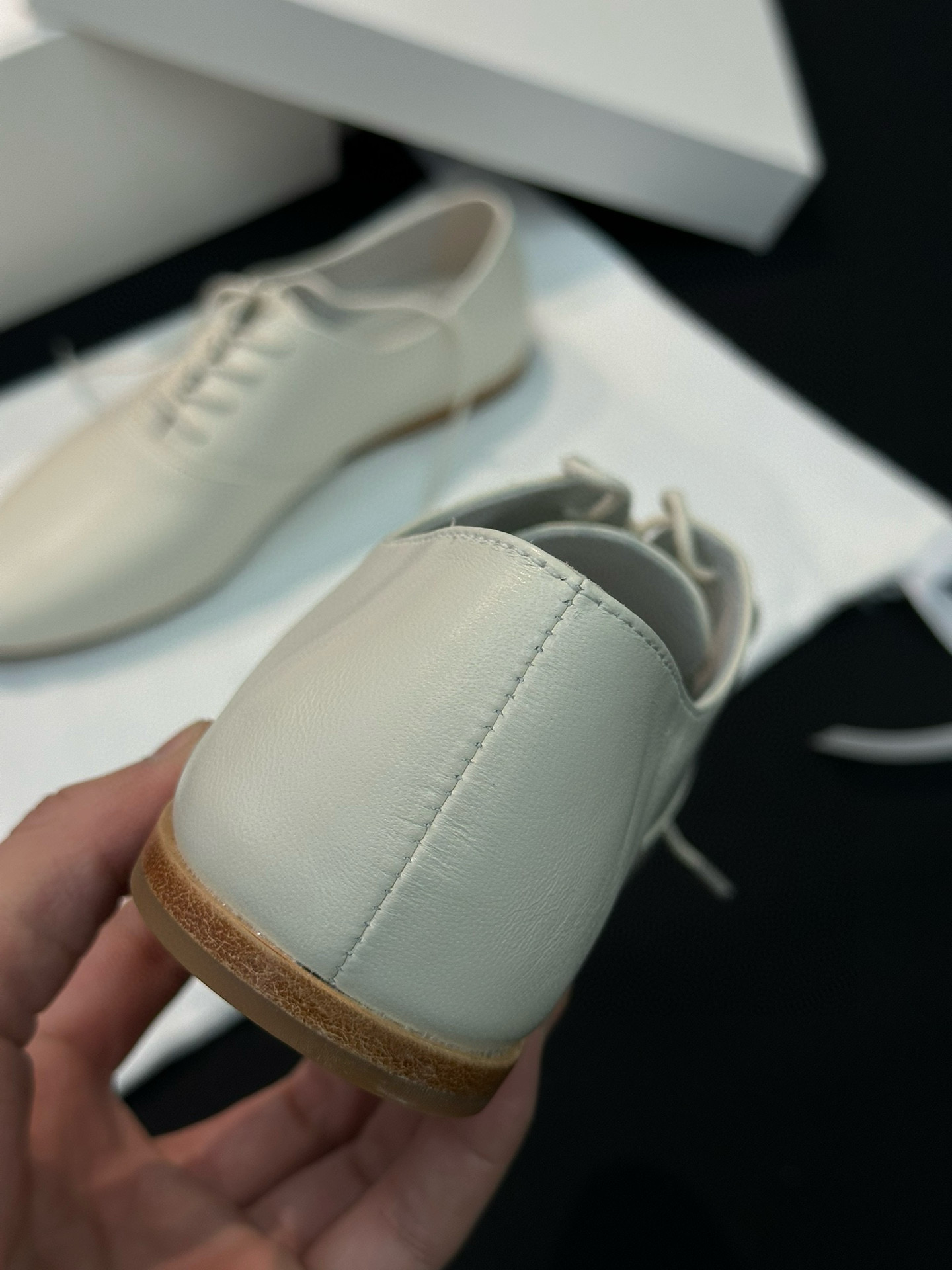 THE ROW Женские лоферы на шнуровке THE ROW Женские лоферы на шнуровке