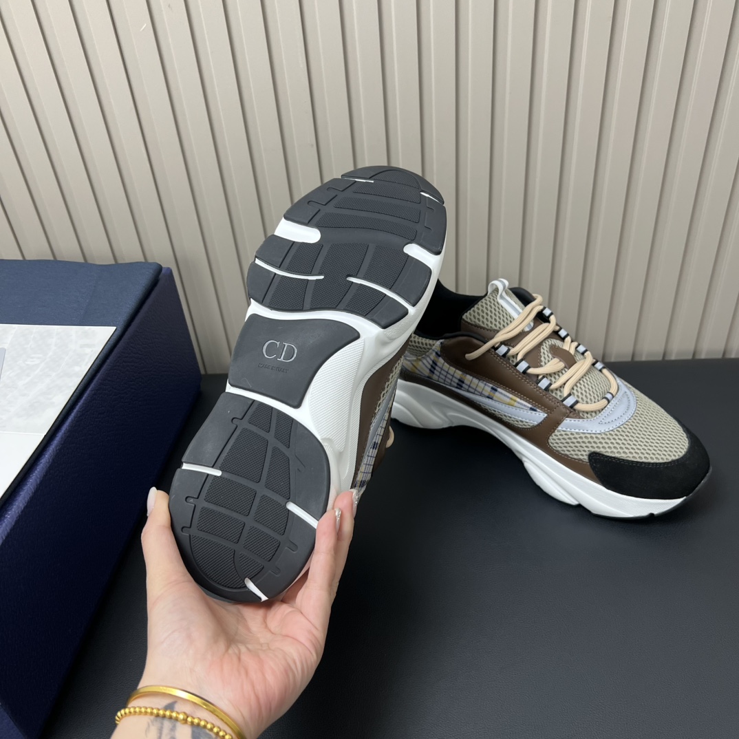 CHRISTIAN DIOR Мужские кроссовки B22