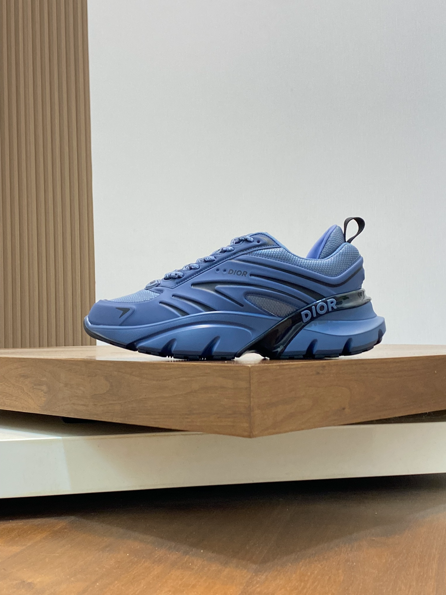 CHRISTIAN DIOR Мужские кроссовки B44 Blade