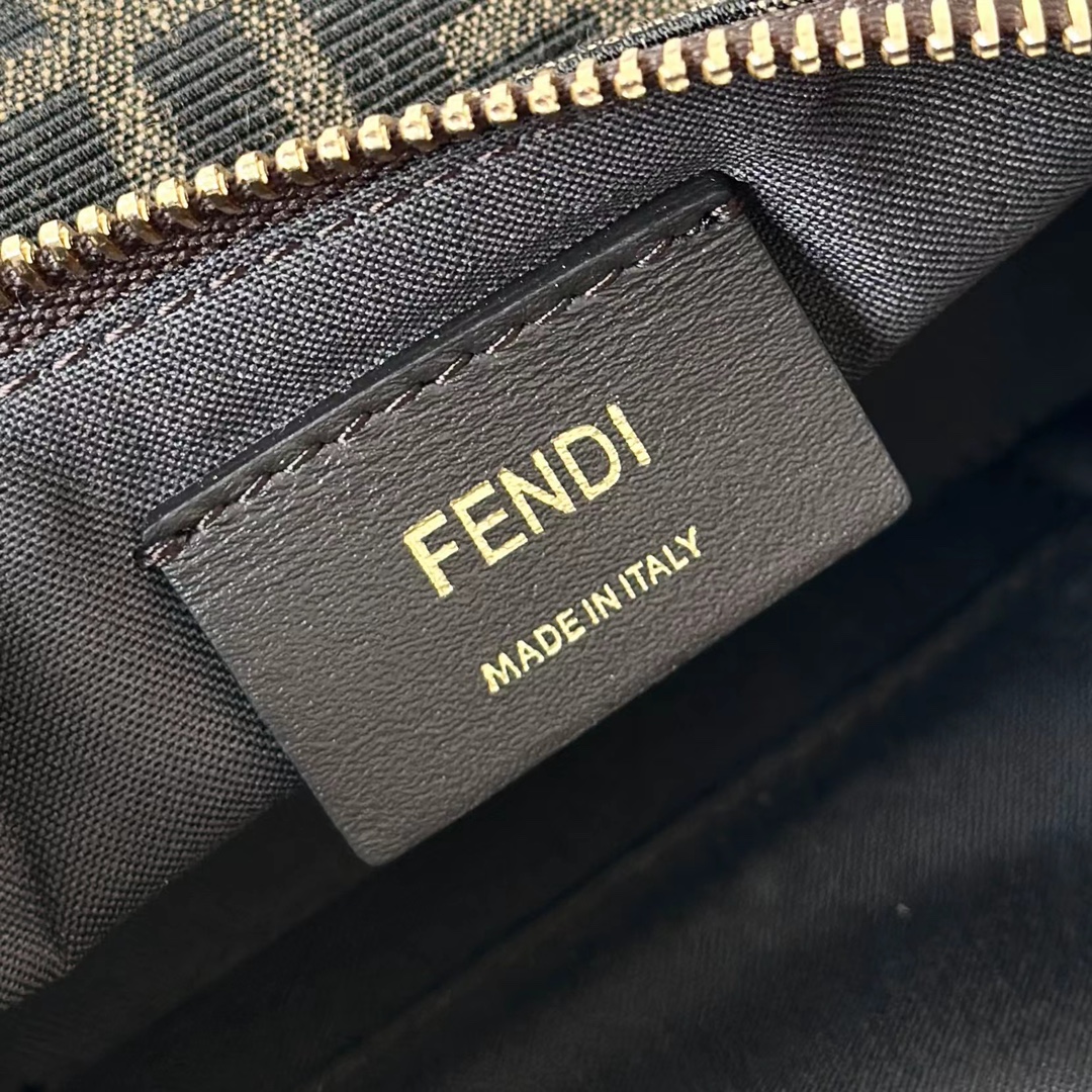 FENDI Женская сумка Vanity