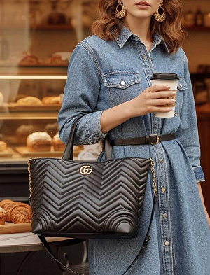 GUCCI Женская сумка Gucci Betty medium 